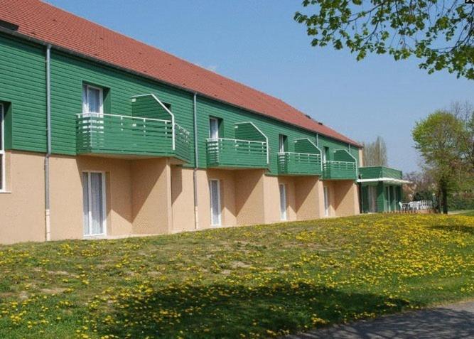 Hotel Ibis Styles Bourbon Lancy Exterior foto