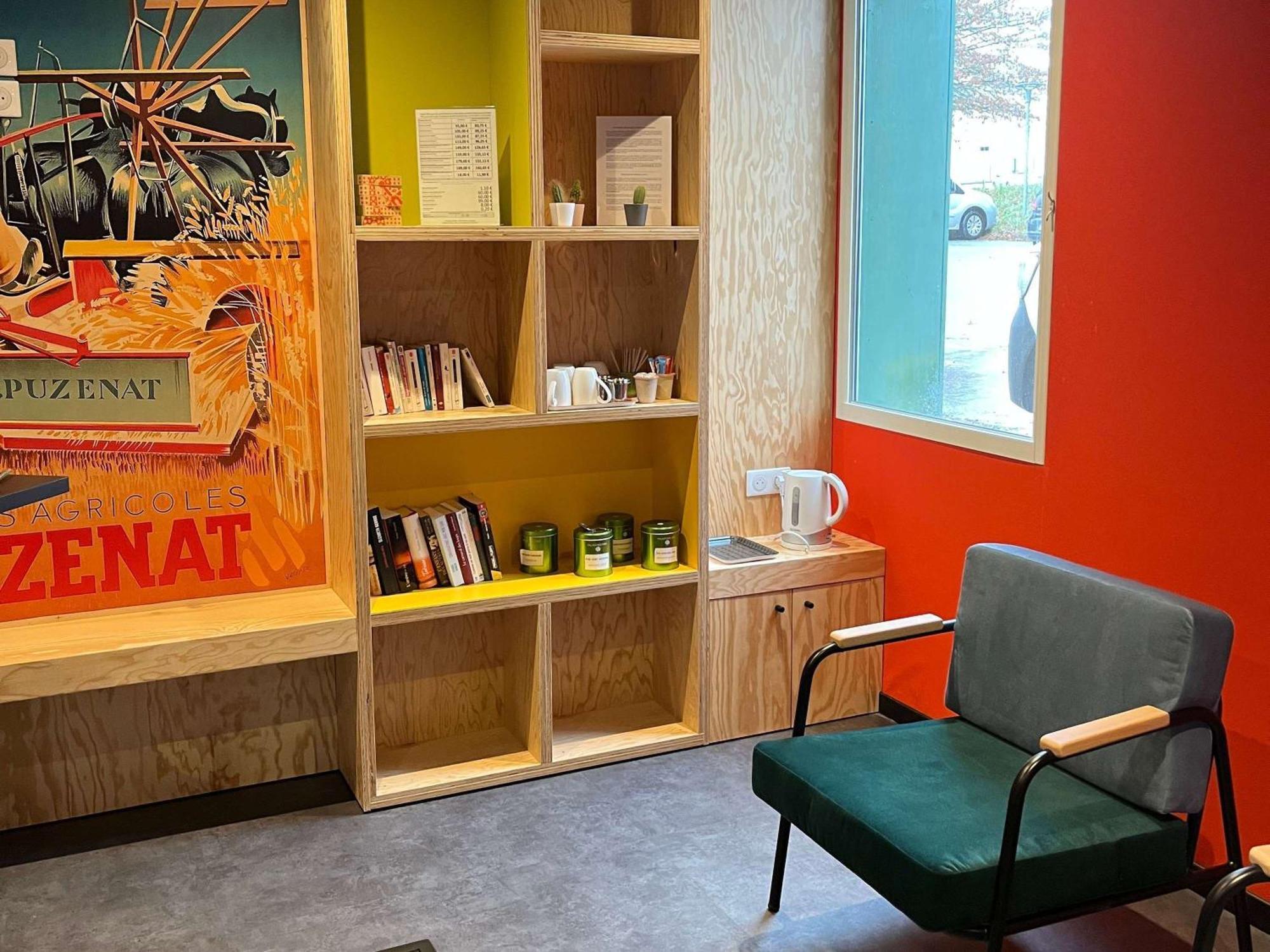 Hotel Ibis Styles Bourbon Lancy Exterior foto
