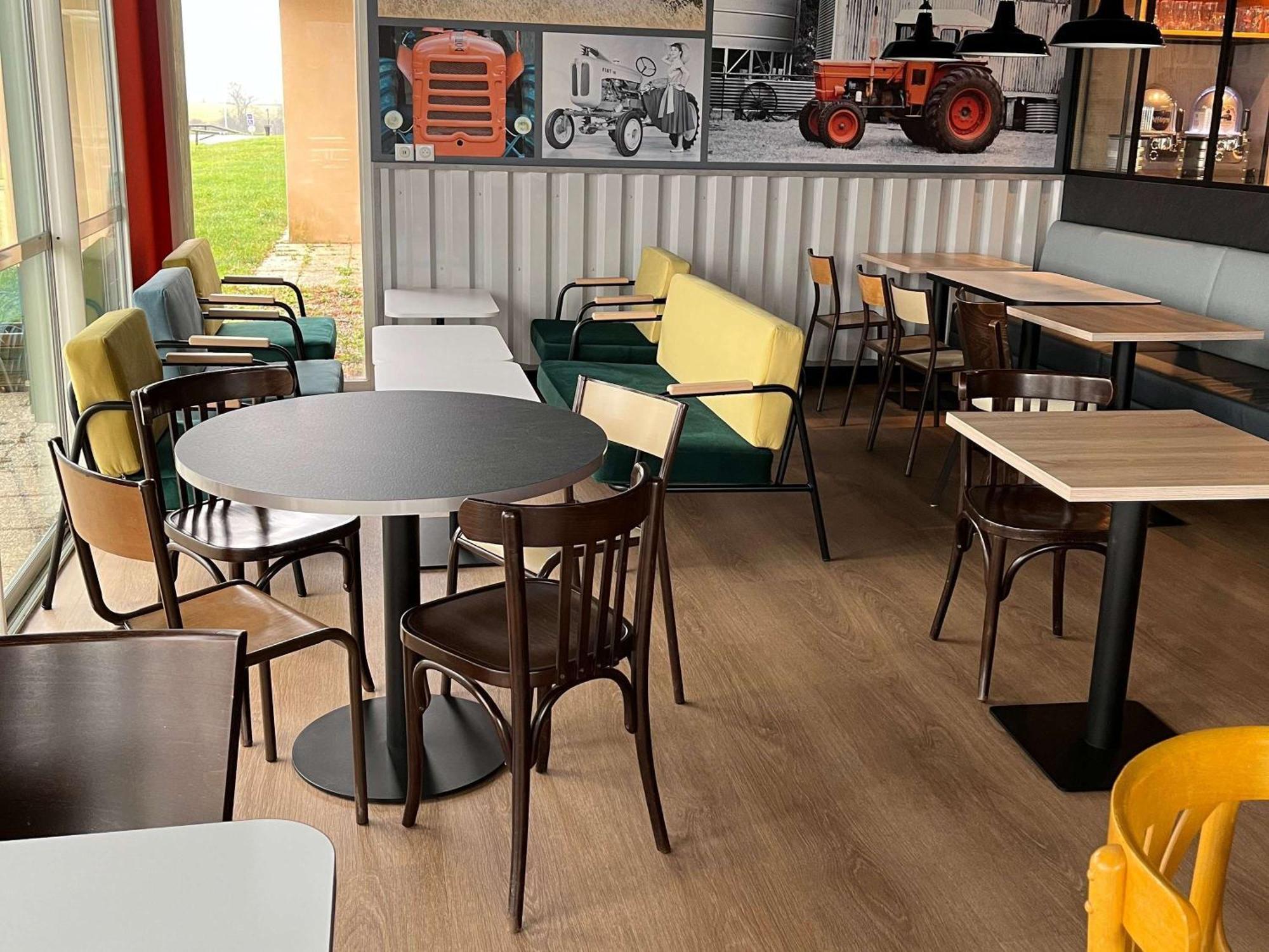 Hotel Ibis Styles Bourbon Lancy Exterior foto