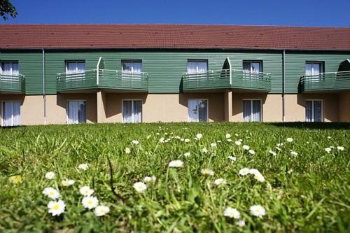 Hotel Ibis Styles Bourbon Lancy Exterior foto